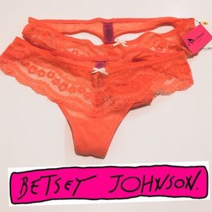 NWT 2 Betsy Johnson Mango Lace Thongs